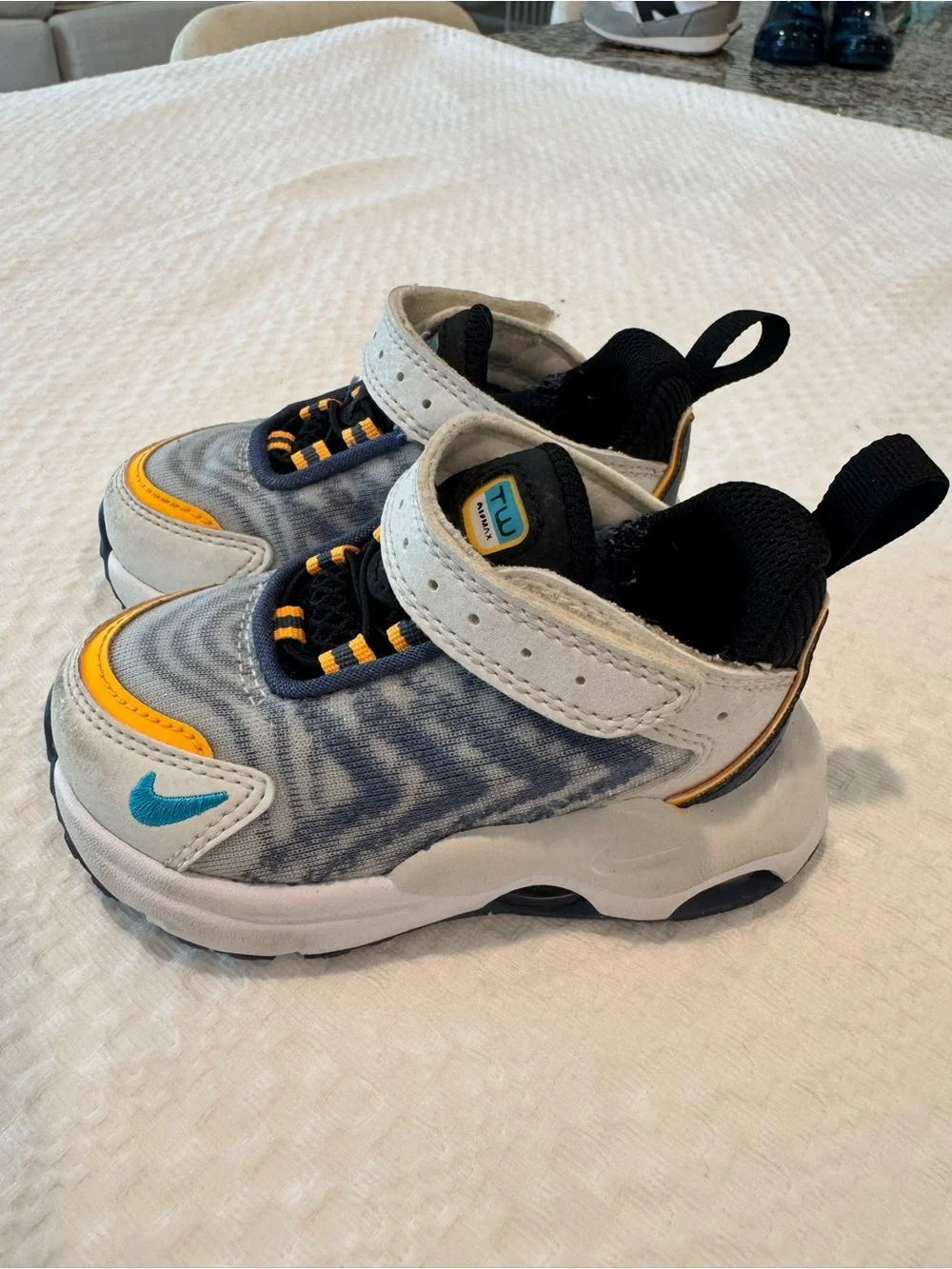 Nike easy off